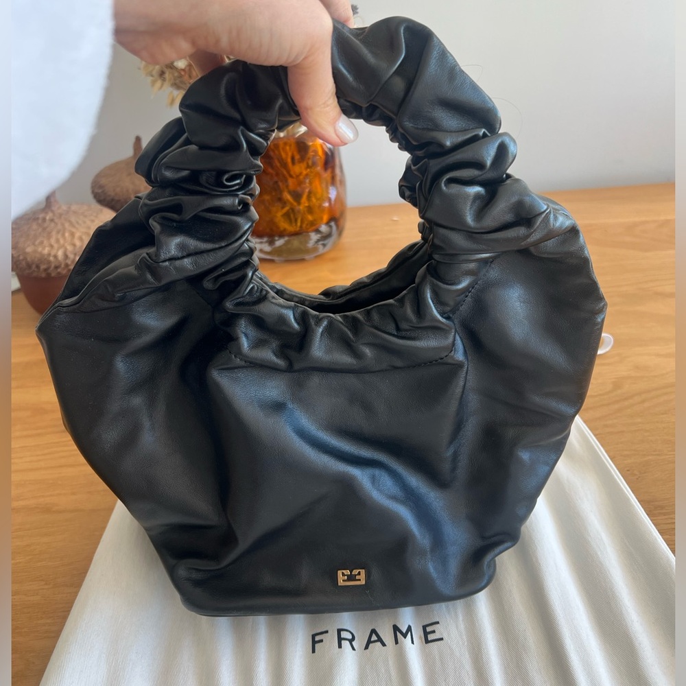 FRAME | Le Scrunch Black Ruched Bag